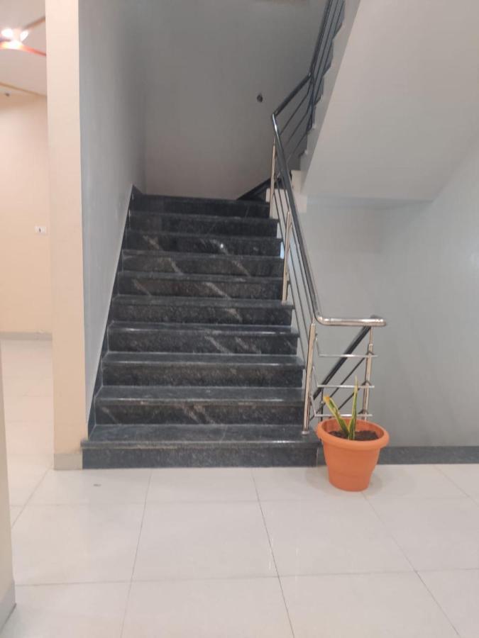 Hotel Hariram Tower Vardhá Kültér fotó