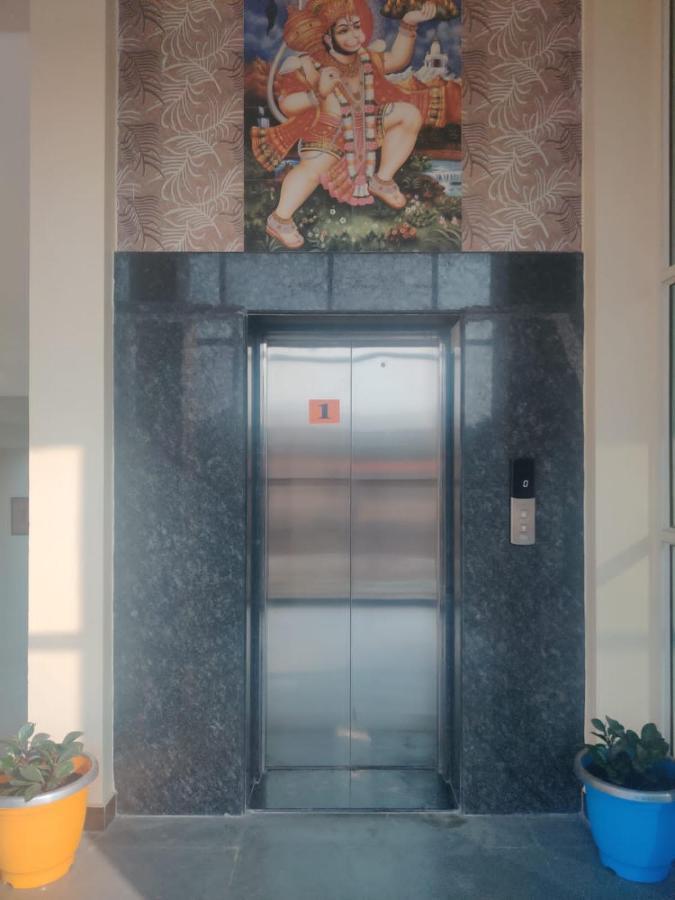 Hotel Hariram Tower Vardhá Kültér fotó