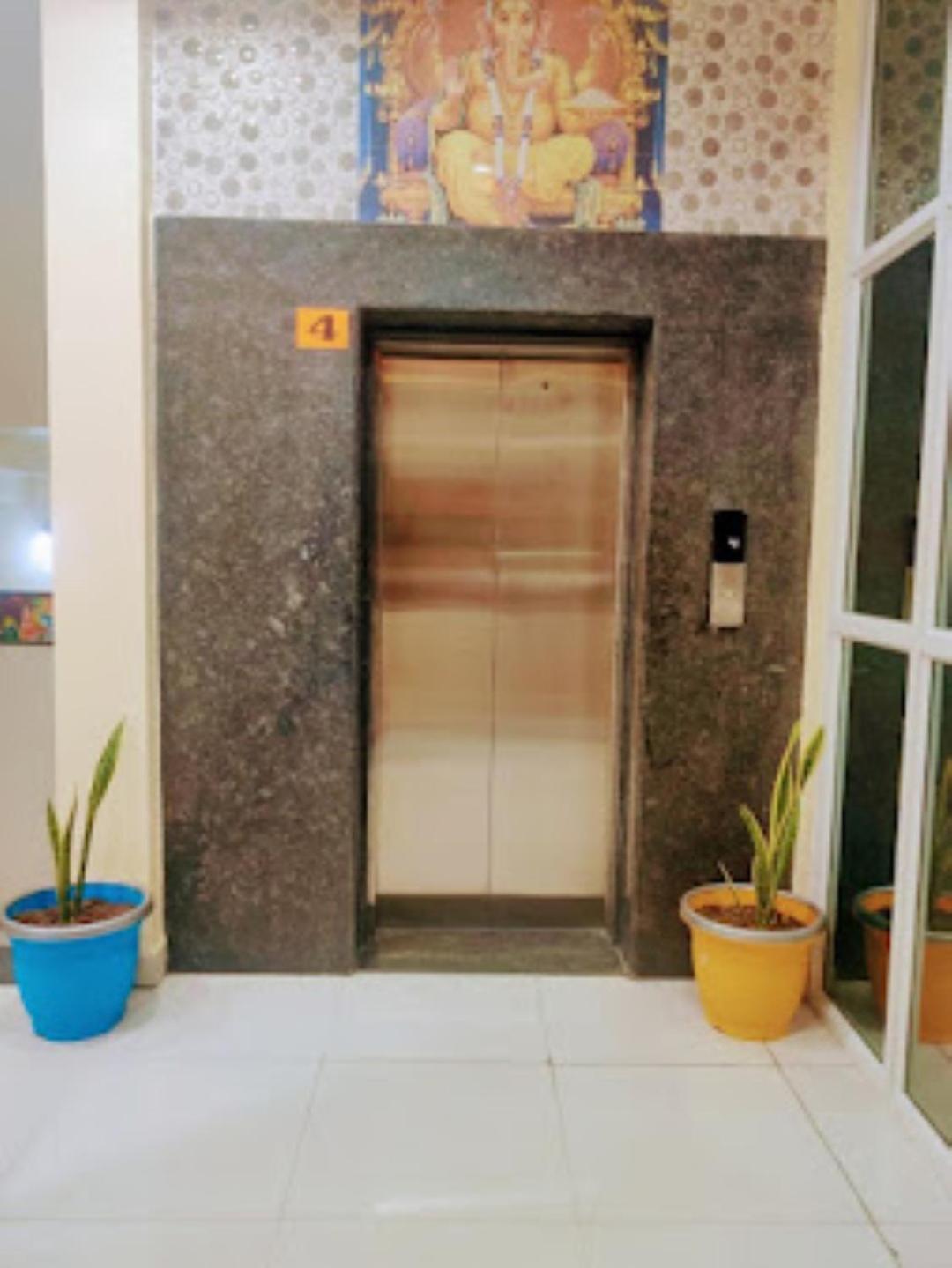 Hotel Hariram Tower Vardhá Kültér fotó